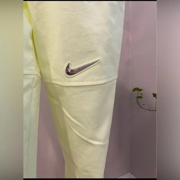 Nike Neon Yellow Joggers Pants Women’s Size XS Lightweight Athletic Pants - Picture 3 of 8